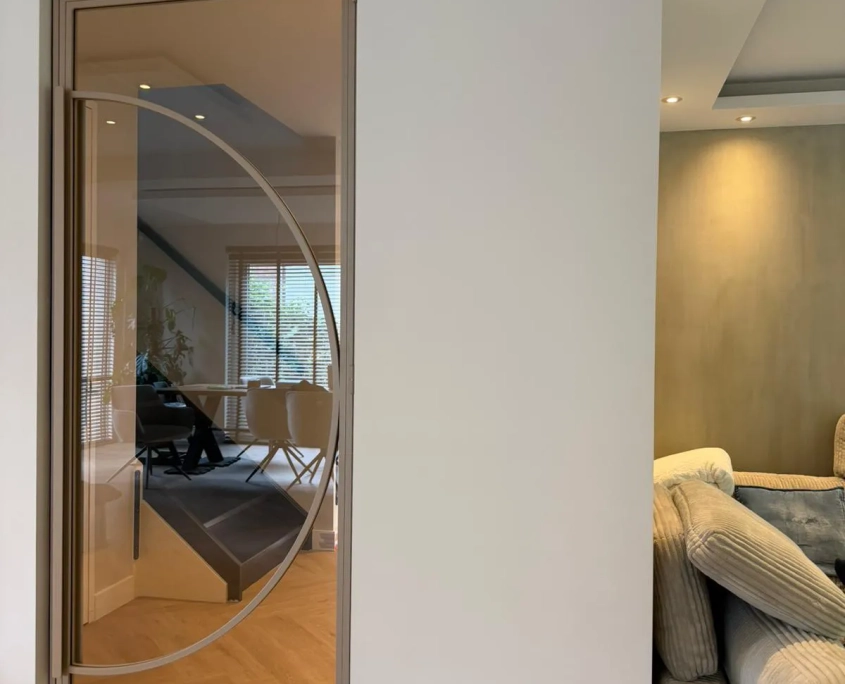 Stalen deur Blaricum met helder veiligheidsglas - scharnierdeur Stalen deur Blaricum met helder veiligheidsglas - scharnierdeur