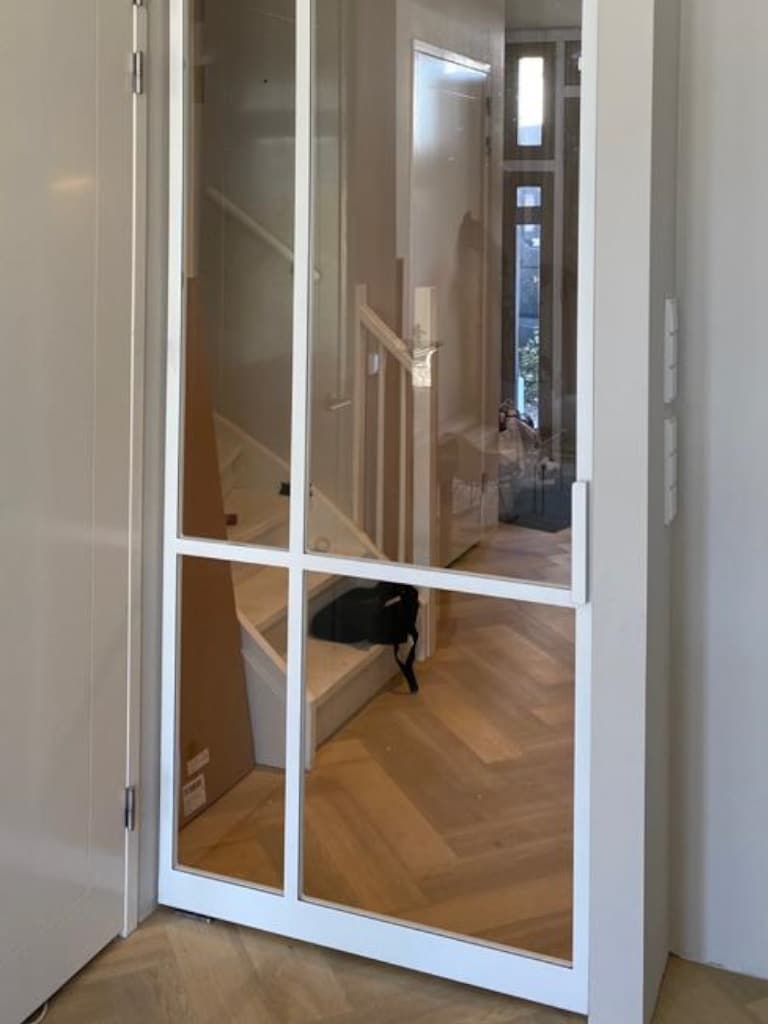 witte stalen binnendeur