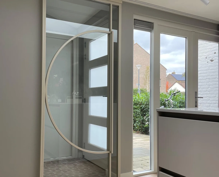 Stalen deur Eijsden als schuifdeur in een ralkleur naar keuze