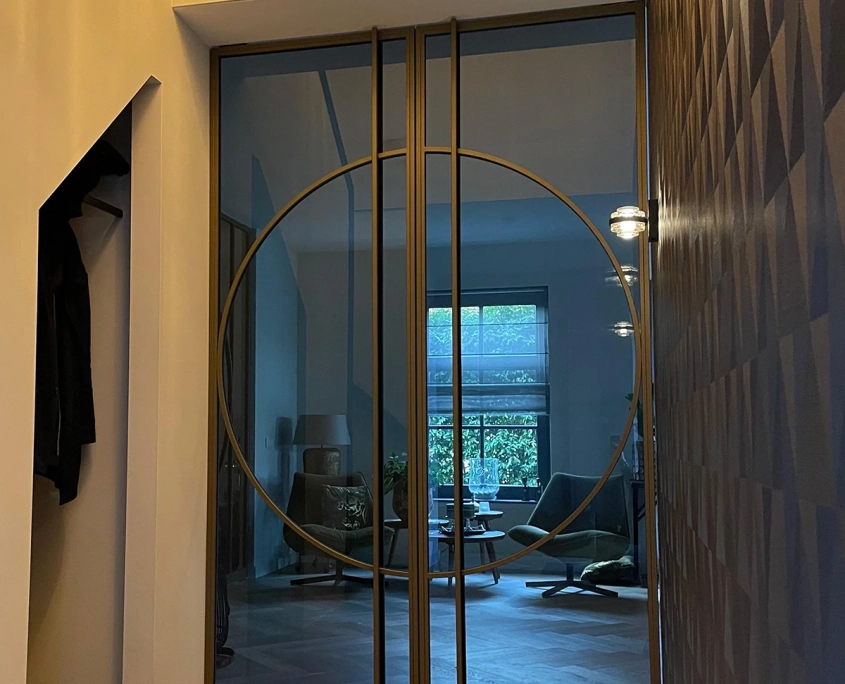 Stalen deur Eijsden - getint glas