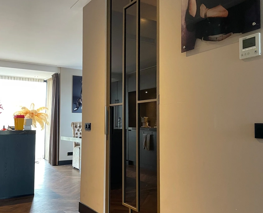 Stalen deur Heerlen met getint glas